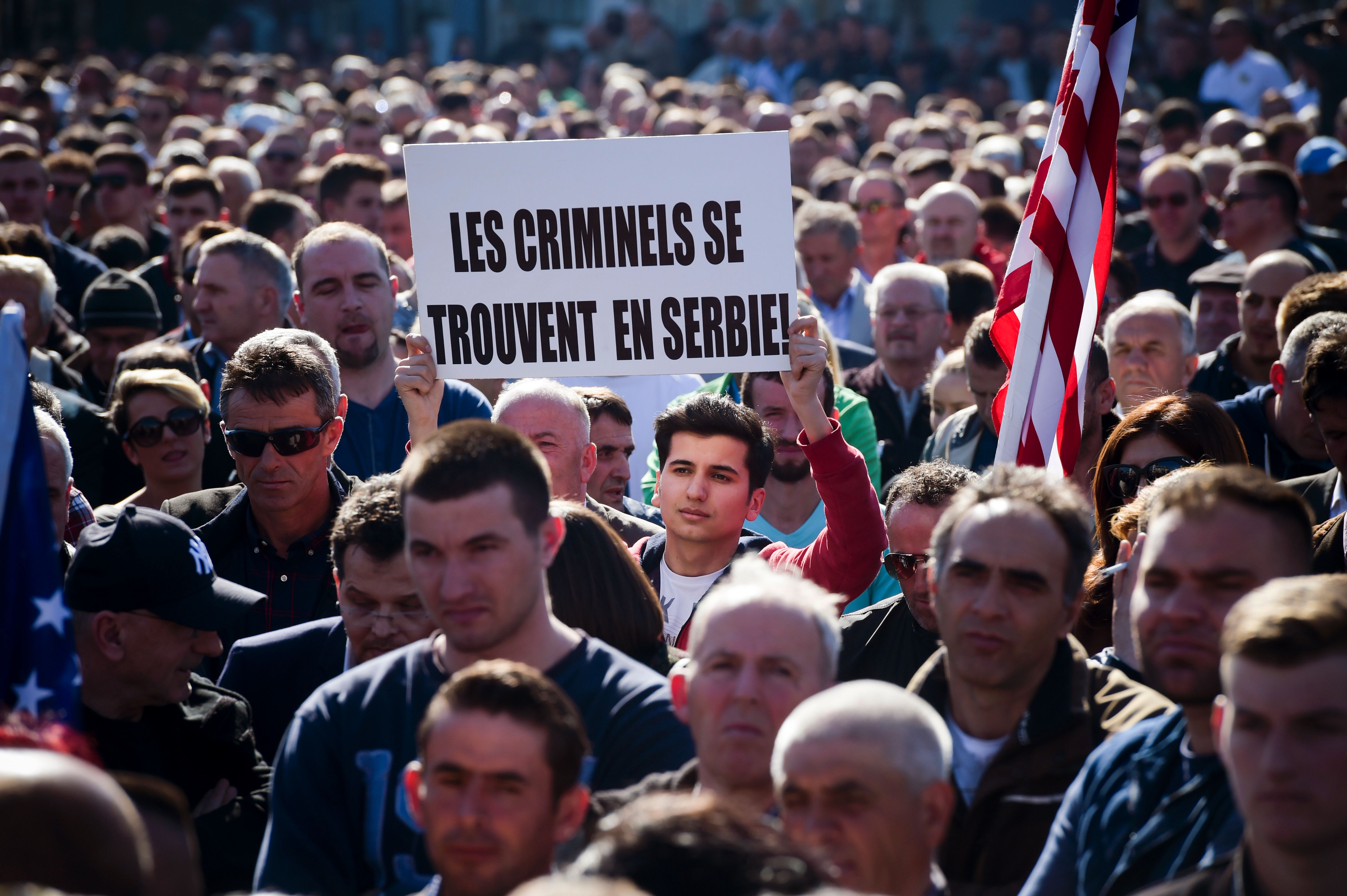 مظاهرات كوسوفو  (2)