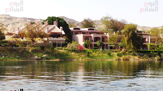 جمال الإقامة وسط النيل