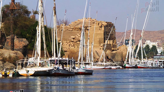 المراكب الشراعية على ضفاف النيل