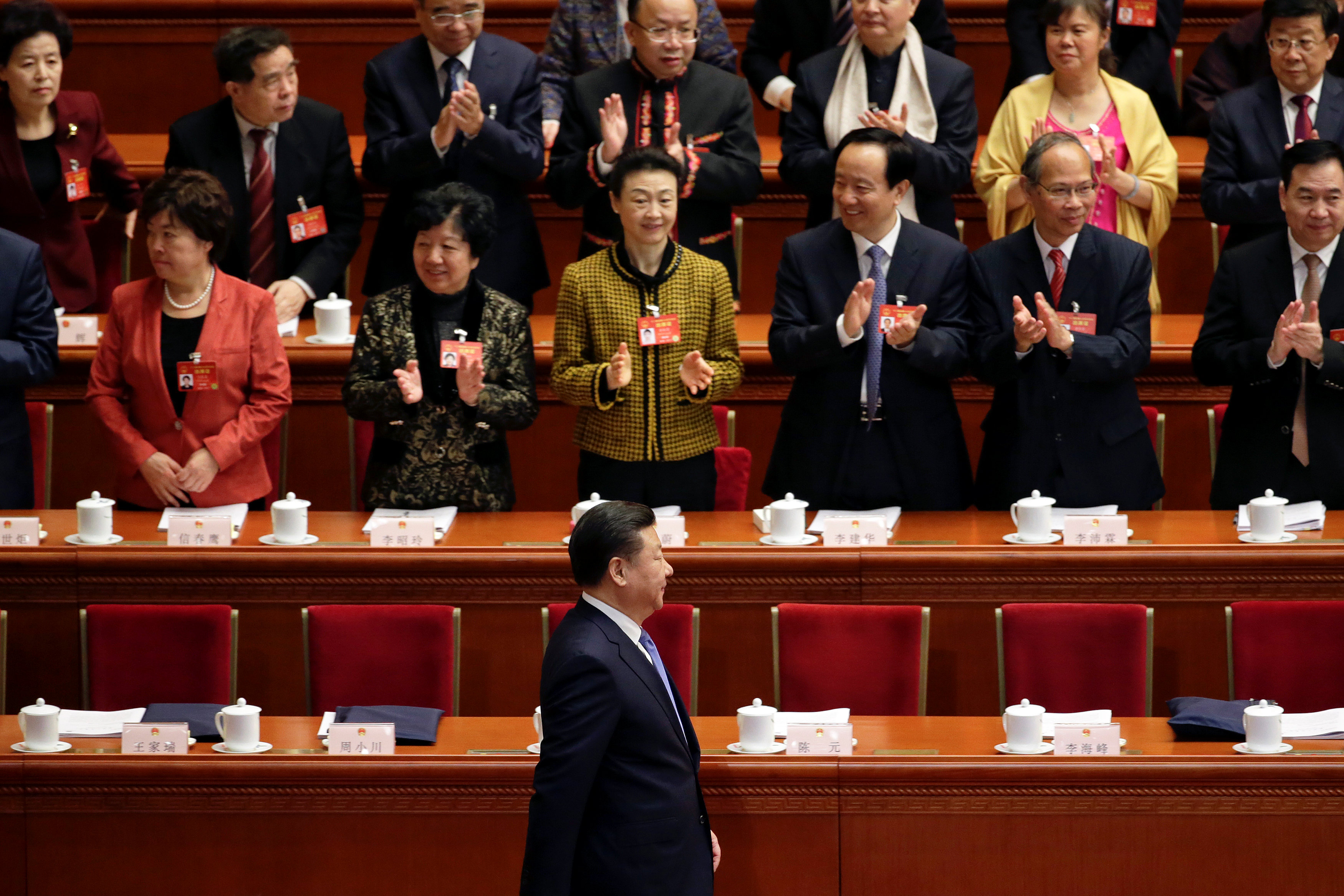 الرئيس الصيني  يصل إلى قاعة الجلسة الافتتاحية