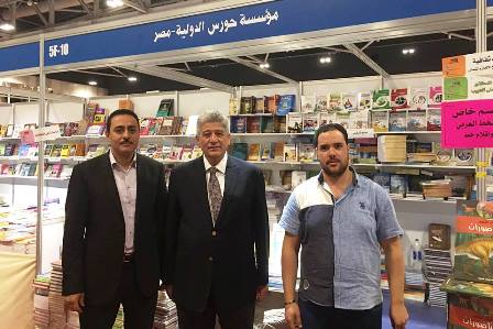 السفير المصرى فى مسقط يزور دور النشر المصرية (2)