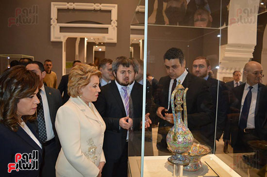رئيسة-اتحاد-الفيدرالى-الروسى-بمتحف-الفن-الإسلامى