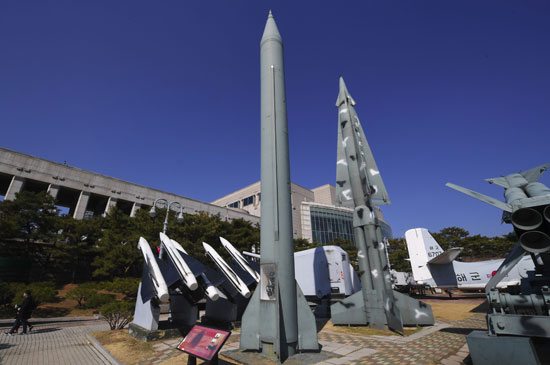 استعراض صاروخى لكوريا الجنوبية