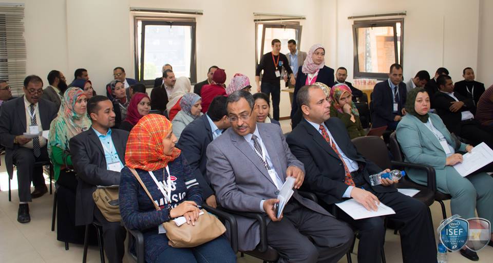              جانب من لقاءات ودورات معرض إنتل مكتبة الإسكندرية في محافظة الاقصر
