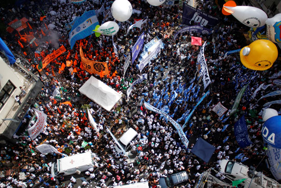 مظاهرات-فى-الأرجنتين-احتجاجا-على-اجراءات-التقشف