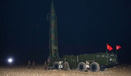 صواريخ كورية شمالية فى موضع الإطلاق