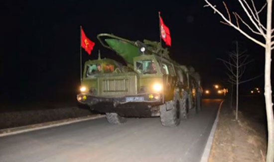 عربات نقل الصواريخ الباليستية الكورية الشمالية