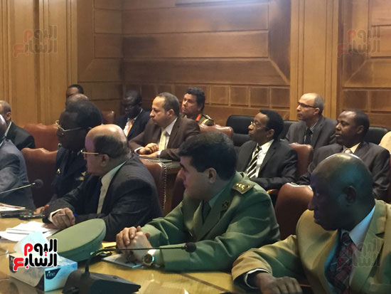 الدكتور محمد سعيد العصار وزير الدولة للإنتاج الحربى، عدد من سفراء الدول الأفارقة بمصر (4)