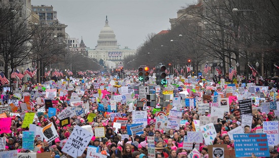 مسيرة النساء ضد ترامب