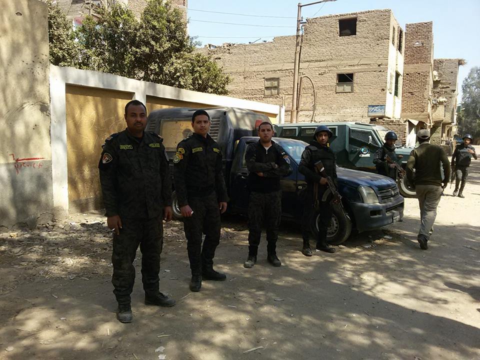قوات الأمن بقرية الحجيرات وتفعيل نقطة الشرطة