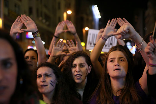 مظاهرات نسائية فى إسبانيا بمناسبة اليوم العالمى للمرأة