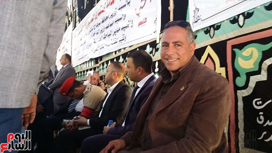 ضابط العلاقات العامة بالمديرية أثناء مشاركته بالصلح