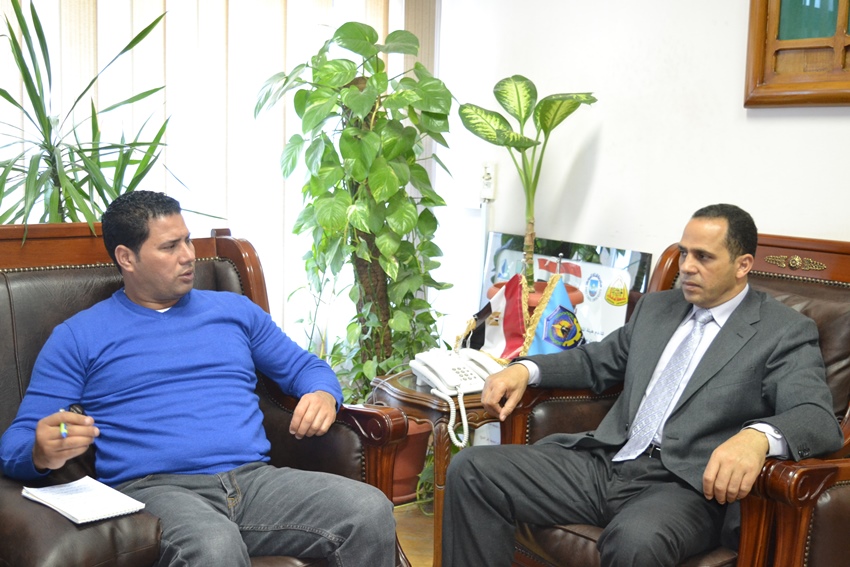 مدير مكتب اليوم السابع مع رئيس جامعة دمنهور