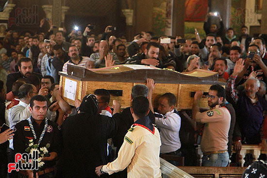 تشيع جنازة شهداء كنيسه الاسكنريه (47)