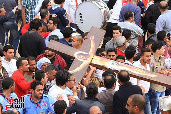 دفن شهداء الكنيسة المرقسية بالاسكندرية (1)