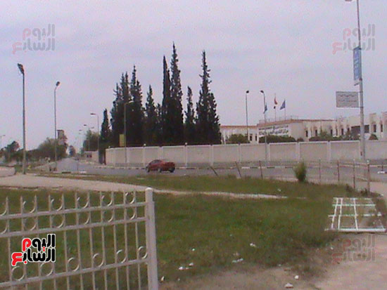 مبنى المحاكاة  خلف الميدان