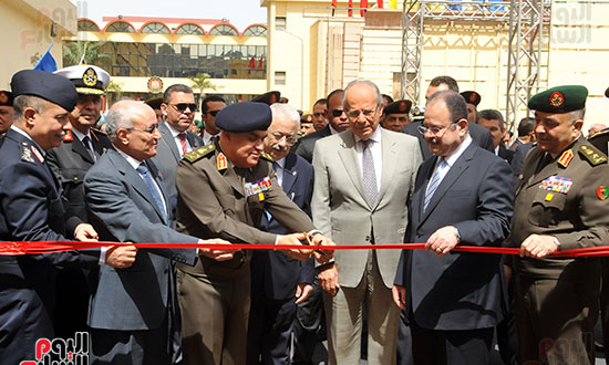 وزير الدفاع والتعليم والداخلية والانتاج الحربى والتموين فى افتتاح معرض تكنولوجيا الفضاء