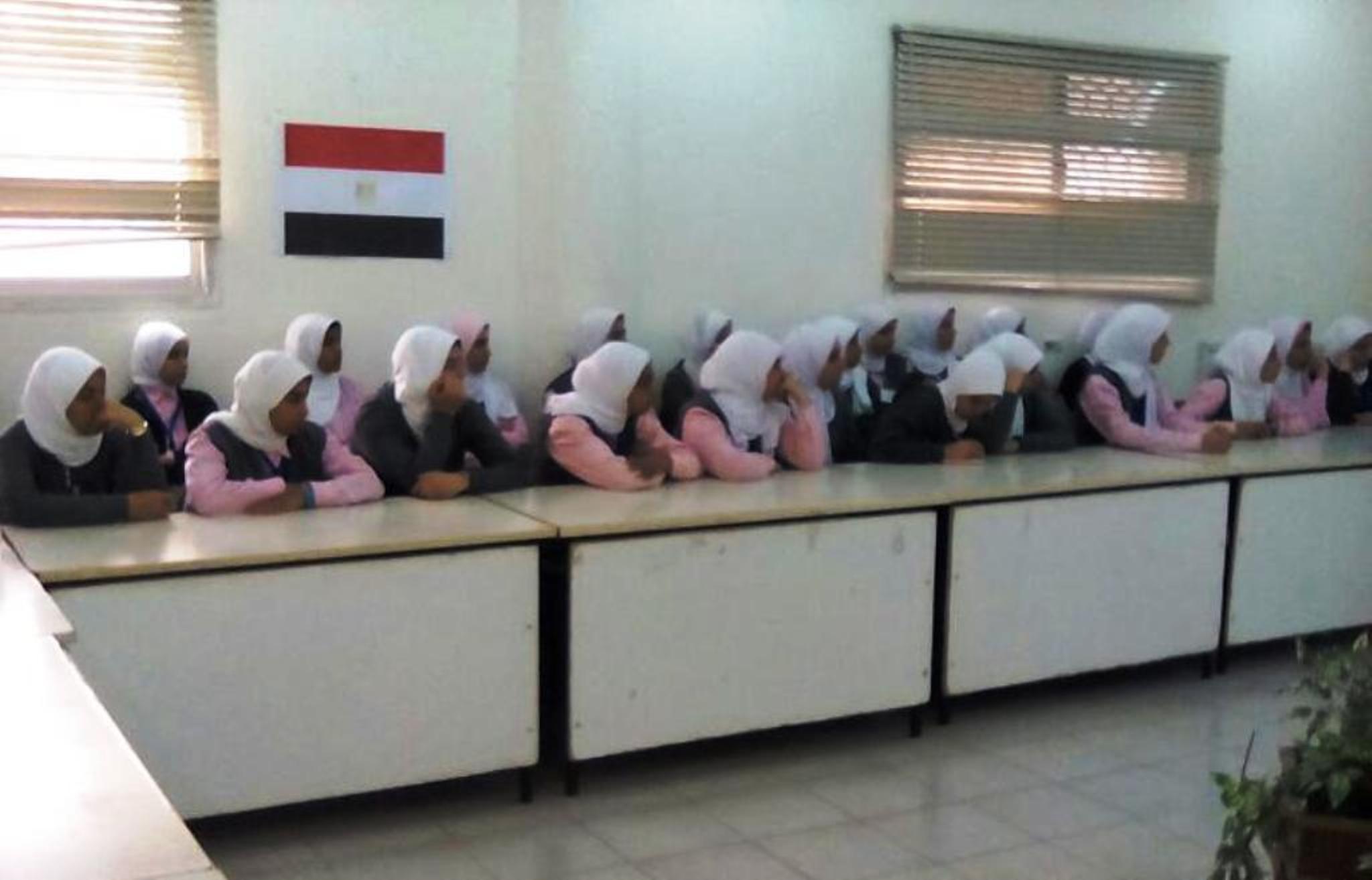  طالبات التمريض بمطروح خلال ندوة التوع
