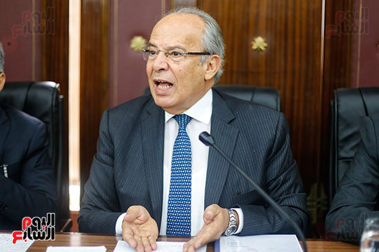 هشام شريف وزير التنمية المحلية 