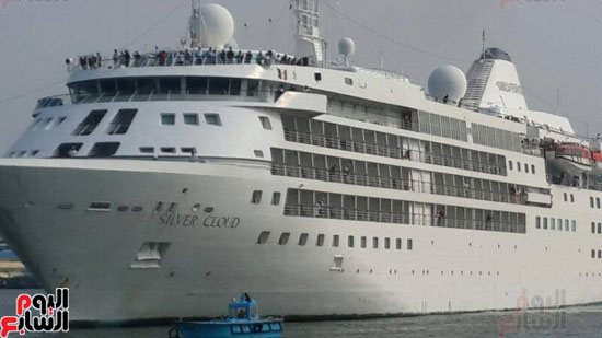 مساعد وزير الداخلية يتابع تأمين السفينة السياحية بميناء بورسعيد السياحي