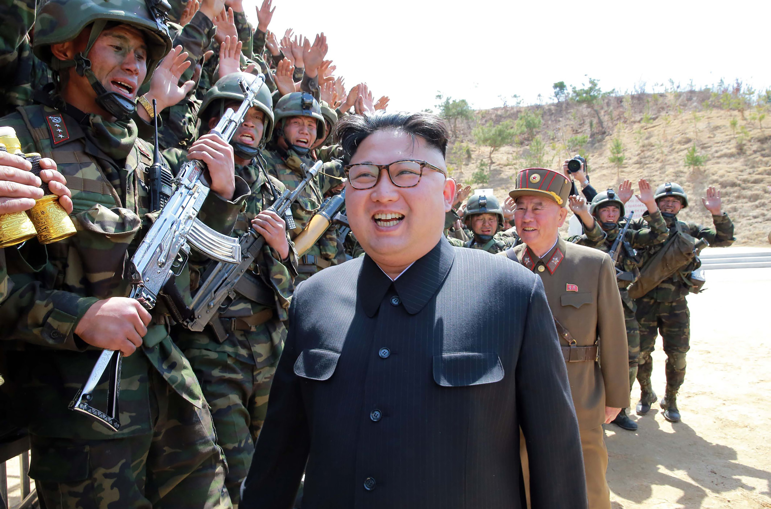 زعيم كوريا الشمالية (2)