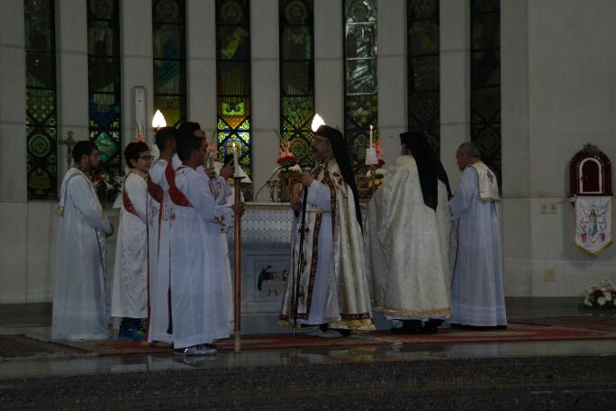 قداس عيد القيامة بالكنيسة الكاثوليكية بمدينة نصر (5)