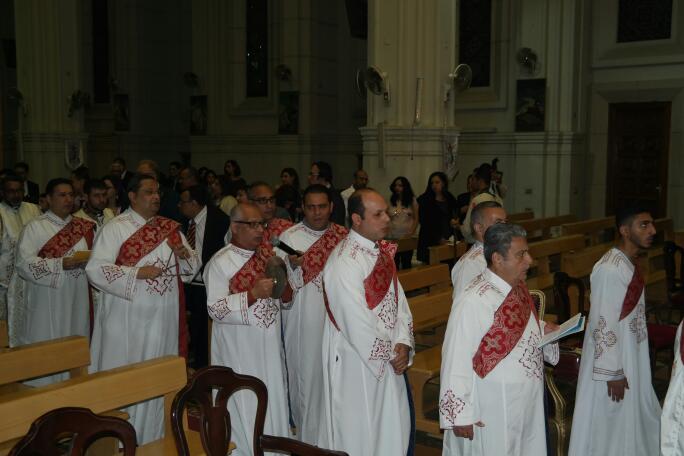 قداس عيد القيامة بالكنيسة الكاثوليكية بمدينة نصر (3)
