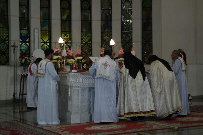 قداس عيد القيامة بالكنيسة الكاثوليكية بمدينة نصر (7)