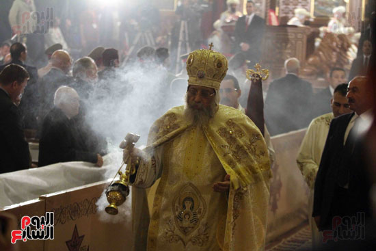 البابا تواضروس (1قداس عيد القيامة بالكاتدرائية المرقسية  (3)