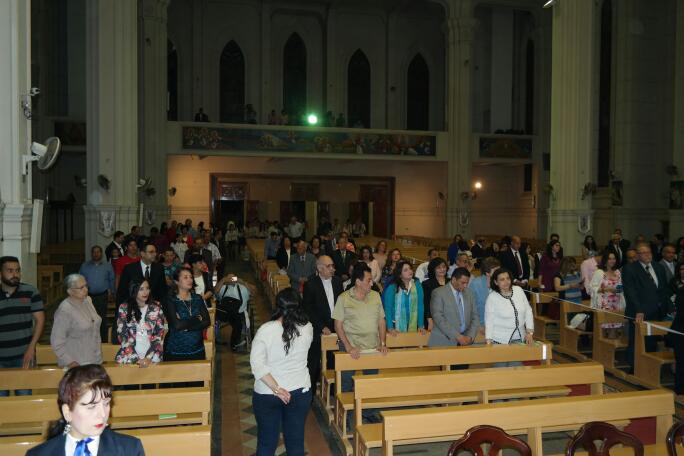قداس عيد القيامة بالكنيسة الكاثوليكية بمدينة نصر (2)
