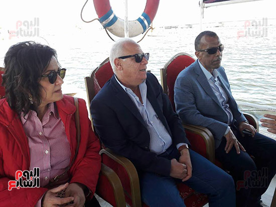  محافظ بورسعيد ونائب وزير الزراعة فى الجولة البحرية
