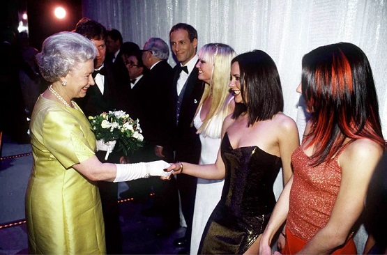 لقاء فريق The Spice Girls عام 1997