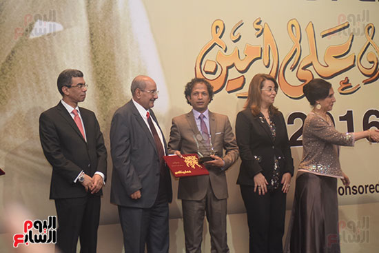 تكرم الفائزين بجوائز مصطفى وعلى أمين الصحفية  (32)