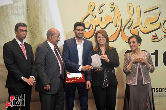 تكرم الفائزين بجوائز مصطفى وعلى أمين الصحفية  (35)
