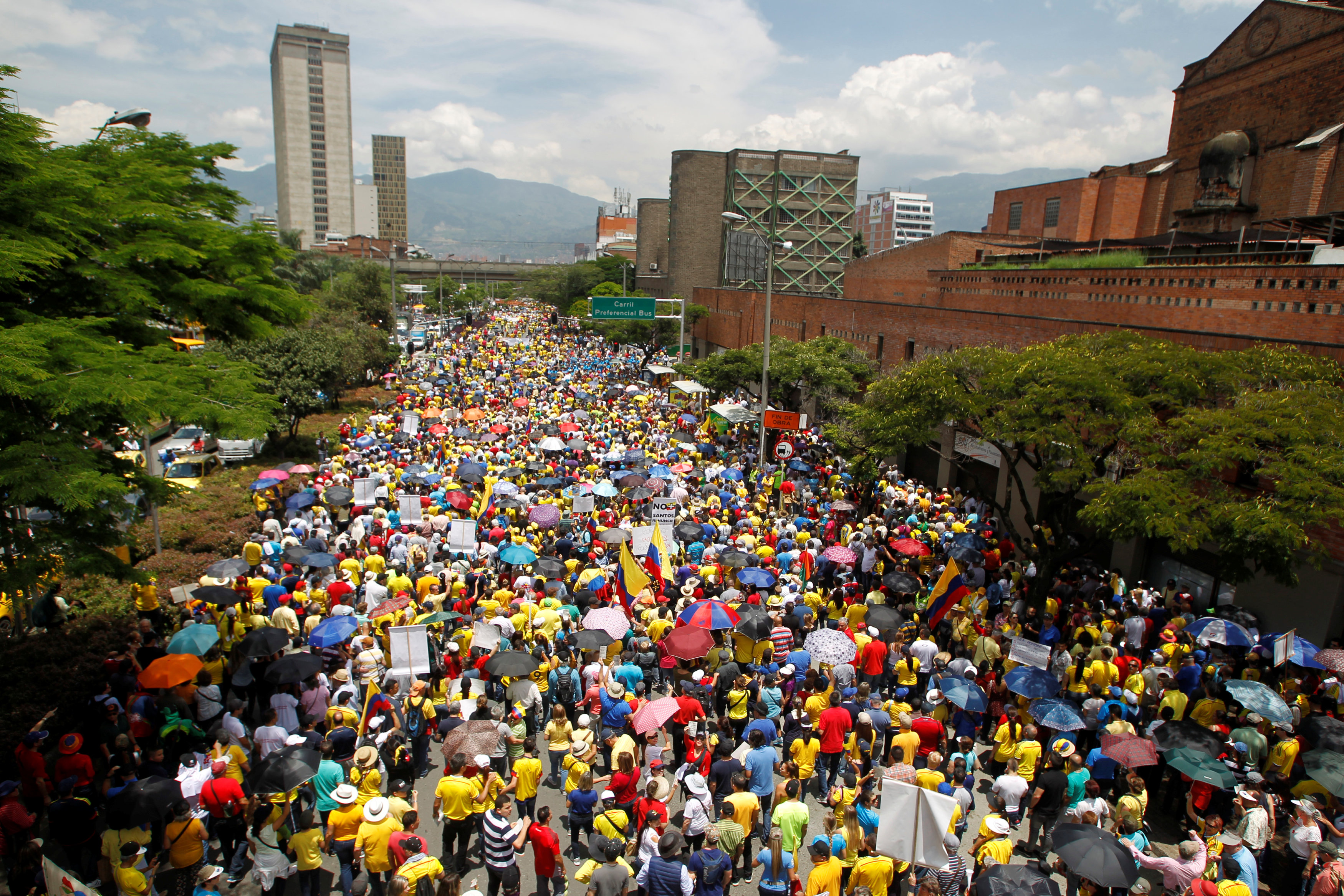 جانب من المظاهرات الحاشدة فى كولومبيا