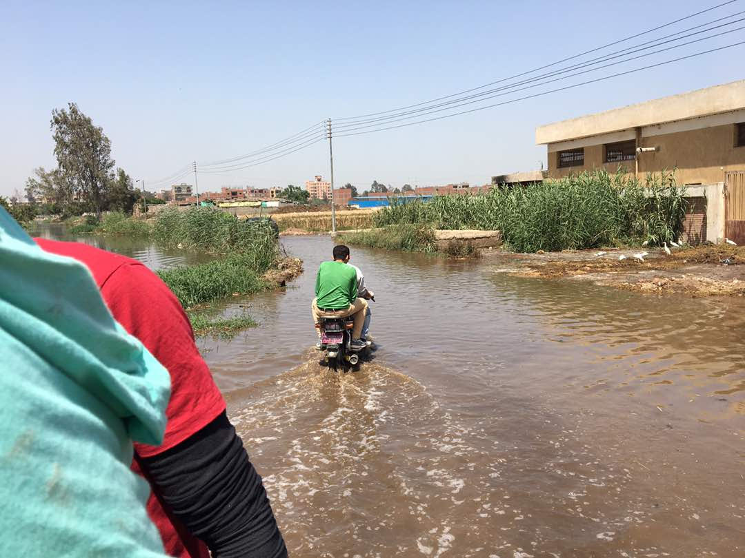 صعوبة فى الحركة بالقرية