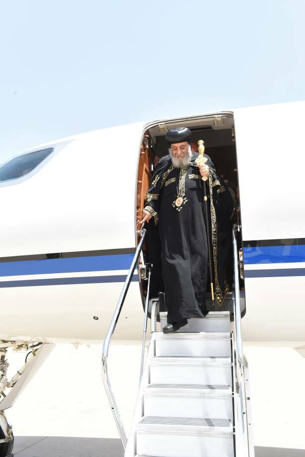 وصول البابا تواضروس الى الكويت (1)