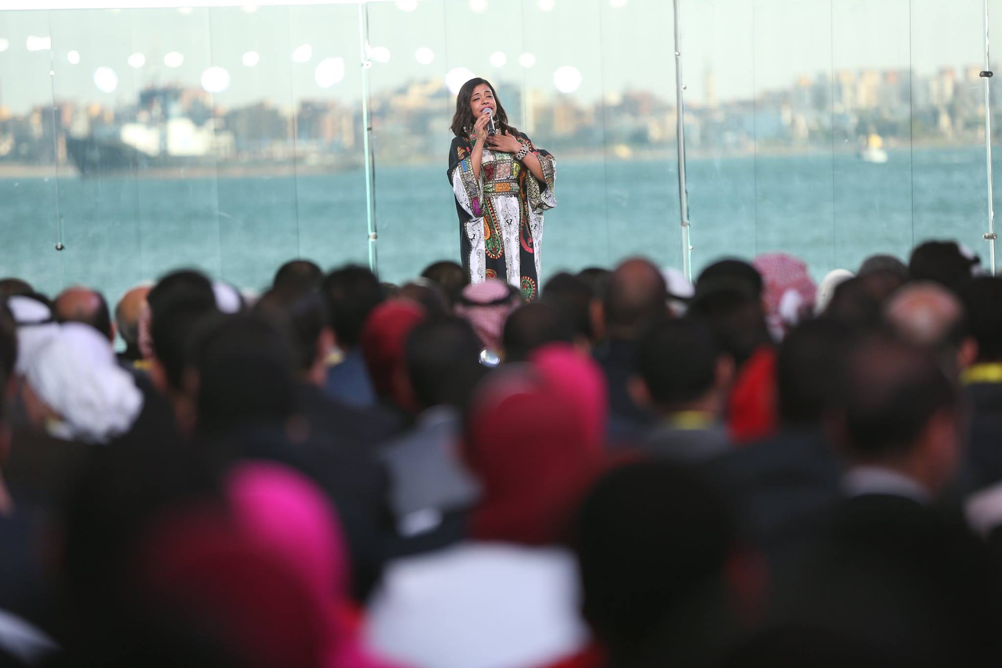 هند الراوى أمام الرئيس فى حفل افتتاح مؤتمر الشباب