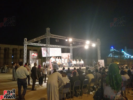 فرقة الموسيقي العربية تشدو بالأغاني الوطنية لدعم حسن عامر بالاقصر