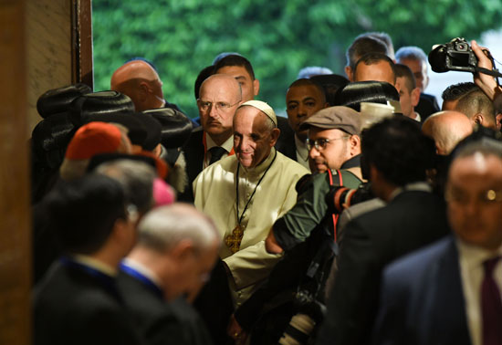 البابا الفاتيكان يزور الكاتدرائية المرقسية بالعباسية (19)