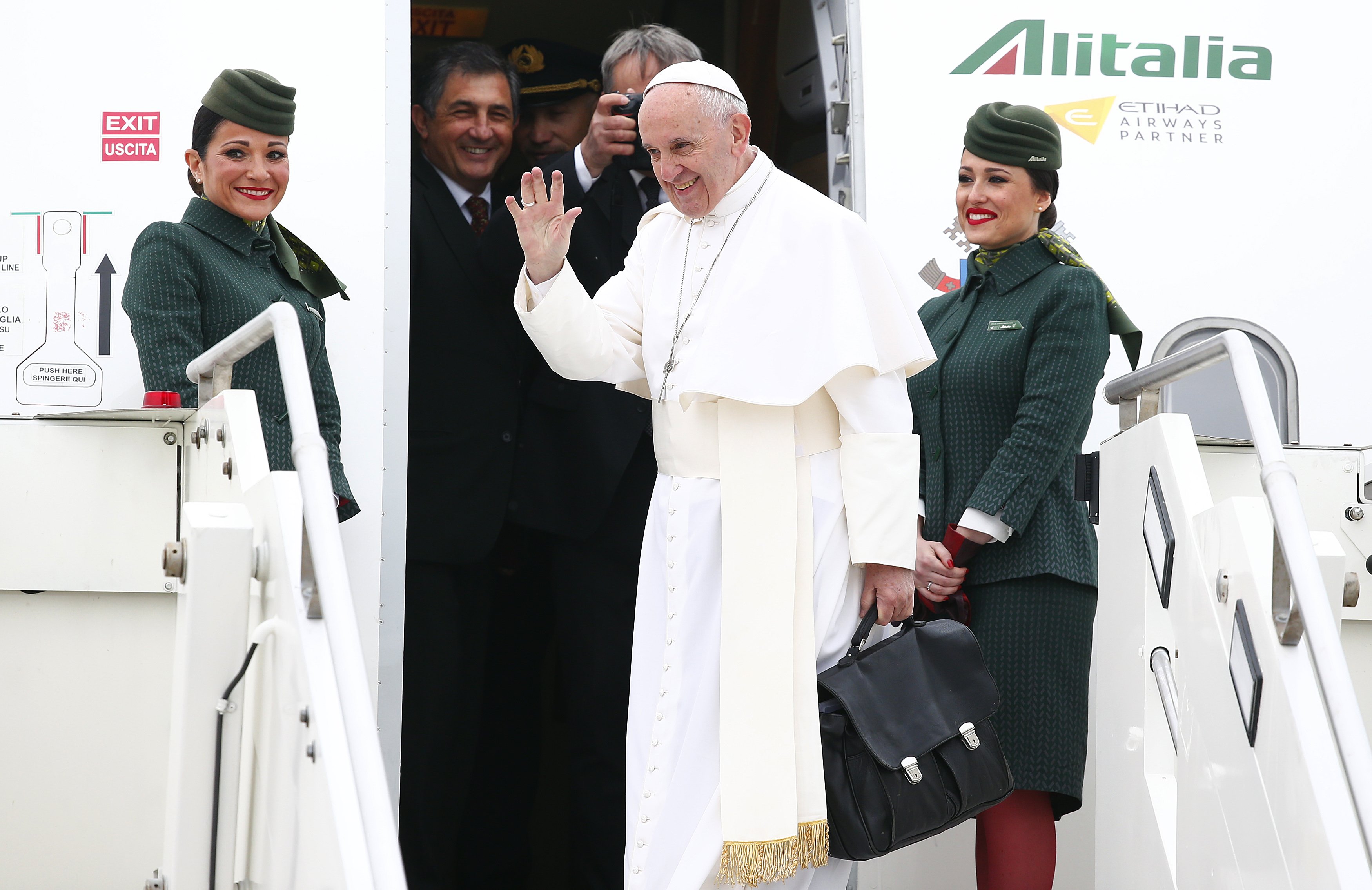 بابا الفاتيكان يستعد لمغادرة ايطاليا