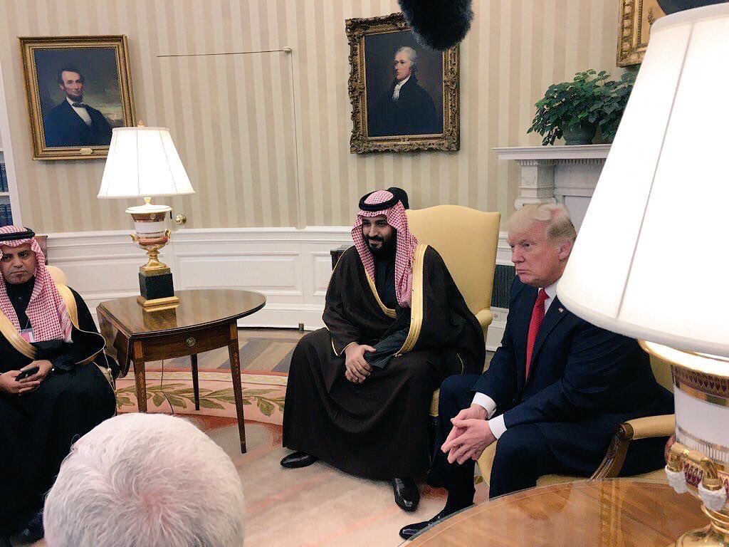 ترامب يلتقى مسئوولين سعوديين