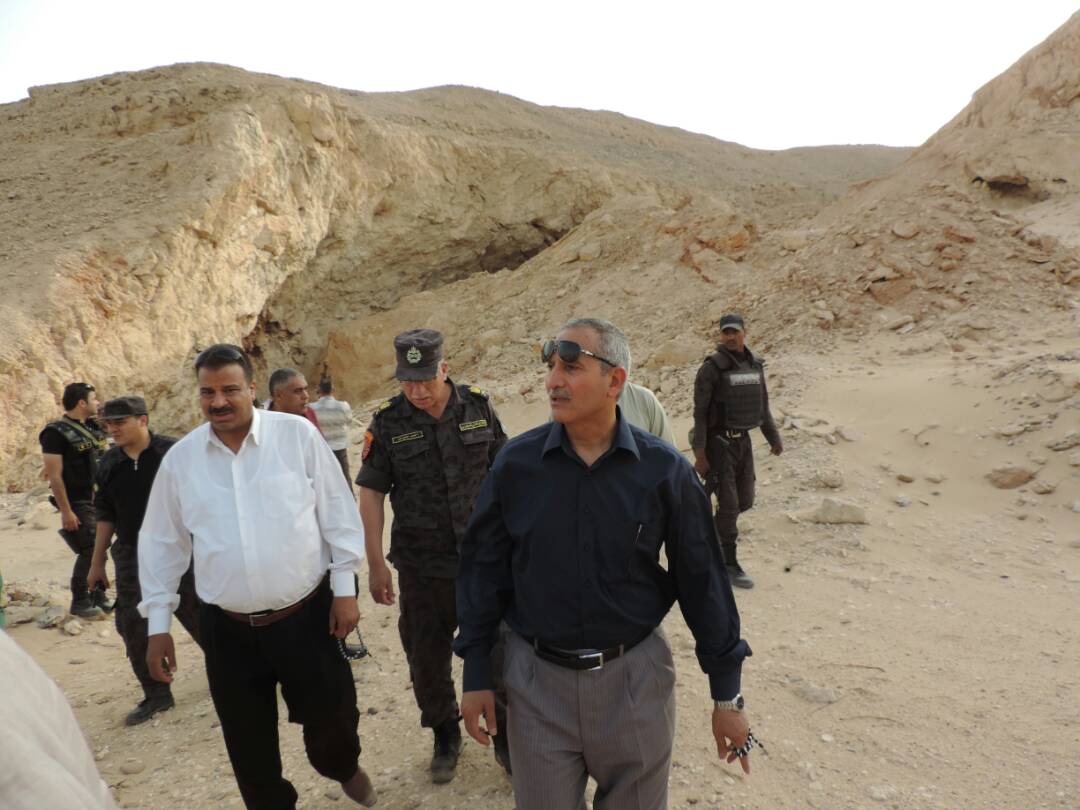 اللواء مصطفي مقبل  مدير أمن سوهاج حملة مكبرة لتمشيط الجبل الغربي
