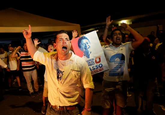 مظاهرات فى الاكوادور عقب هزيمة مرشح المعارضة