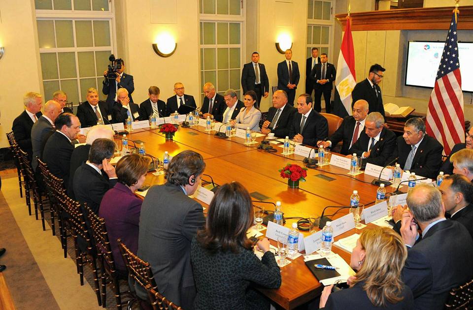 لقاء الرئيس مع رئيس غرفة التجارة الامريكية (5)