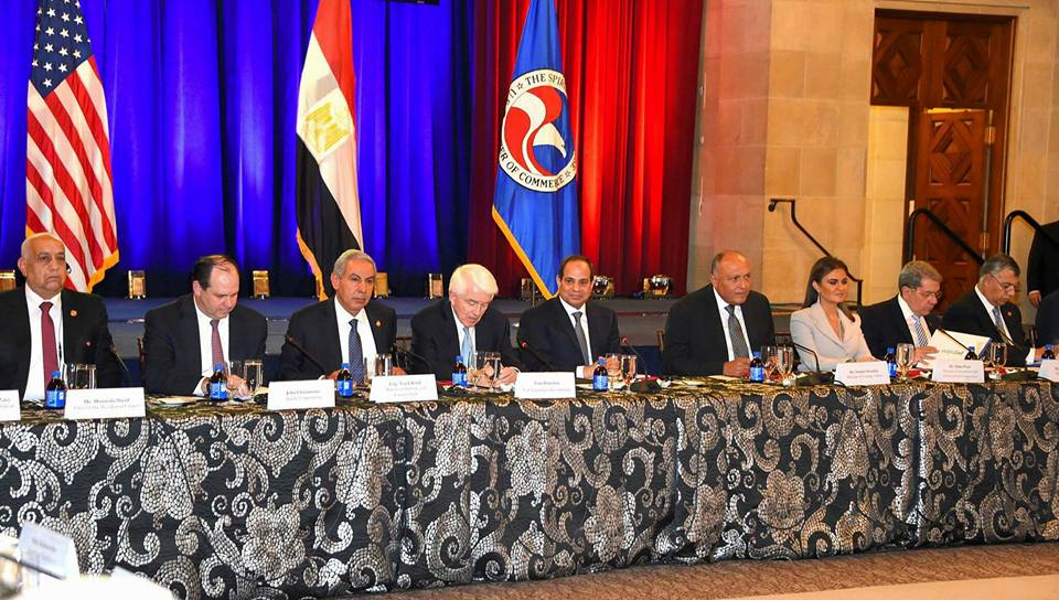 لقاء الرئيس مع رئيس غرفة التجارة الامريكية (3)