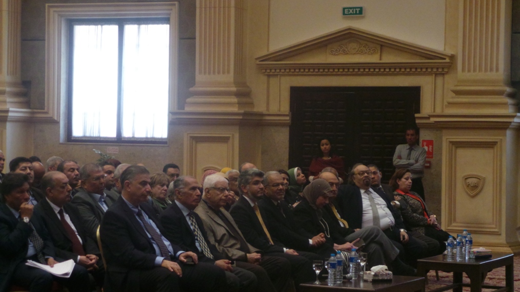 جانب من الندوة