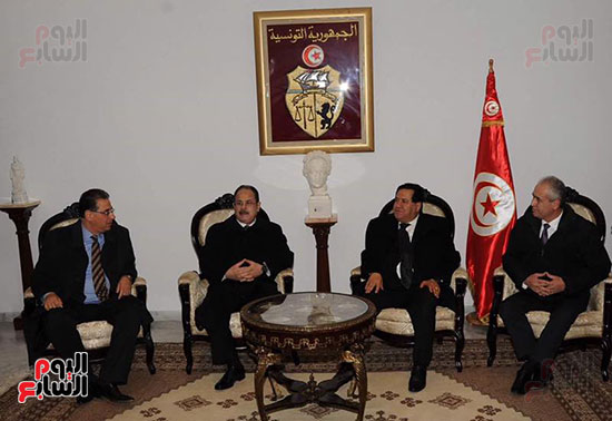 صور مجدى عبد الغفار بعد وصوله تونس للمشاركة بمجلس وزراء الداخلية العرب (3)