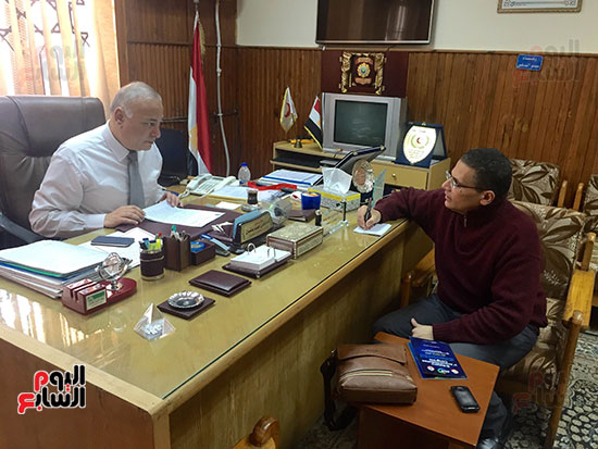  محرر اليوم السابع مع وكيل وزارة الصحة بالبحيرة