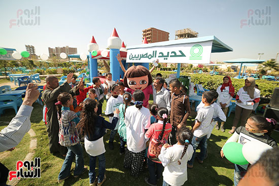 حديد المصريين تشارك 60 طفلا الاحتفال بيوم اليتيم بمحافظة الفيوم (7)